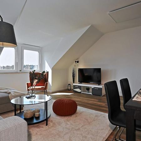 'Traveller Lodge' Grosszuegiges Apartment - 3 Bedroom 10Min To Hbf, Full Kitchen, Homeoffice, Netflix, Wifi 뒤셀도르프 외부 사진