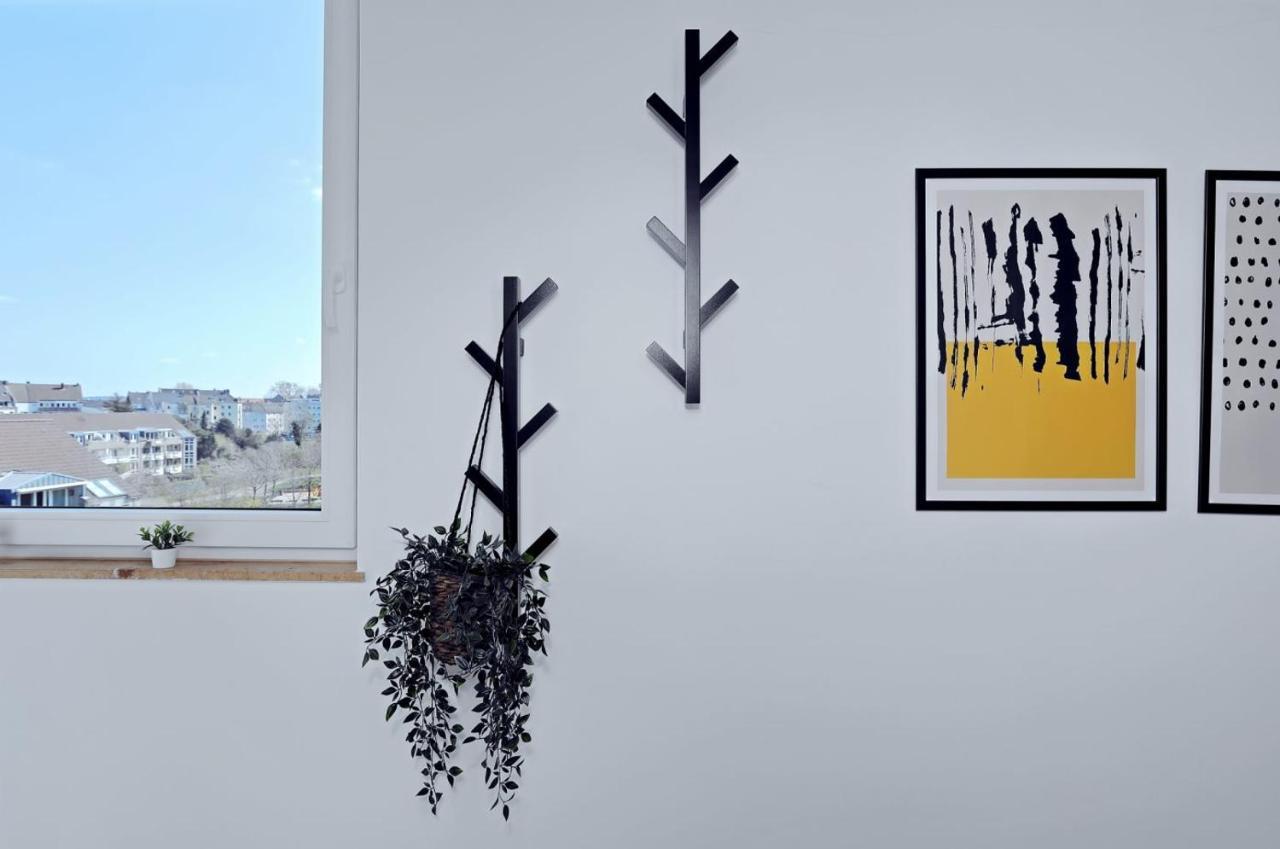 'Traveller Lodge' Grosszuegiges Apartment - 3 Bedroom 10Min To Hbf, Full Kitchen, Homeoffice, Netflix, Wifi 뒤셀도르프 외부 사진